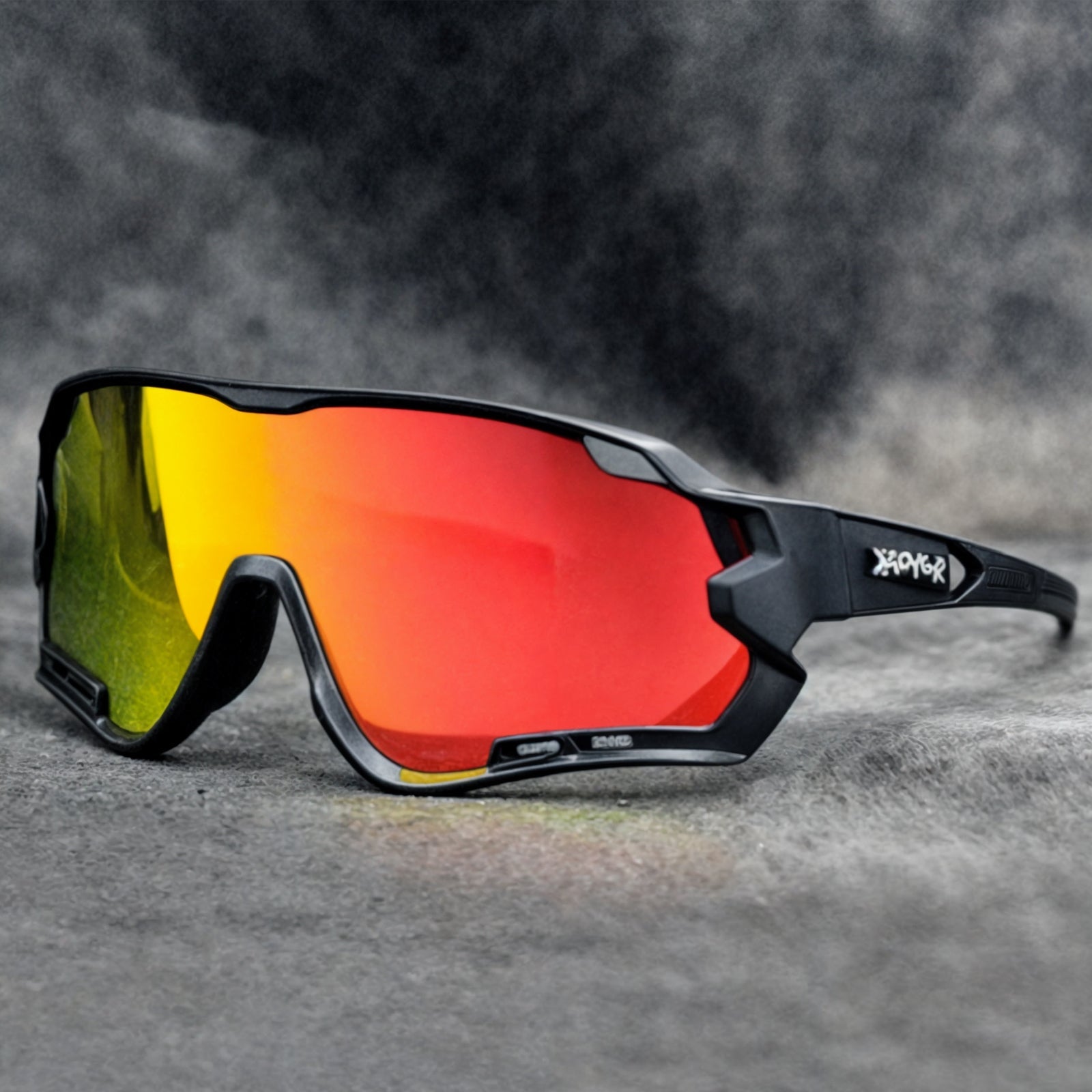 Photochromic sunglasses