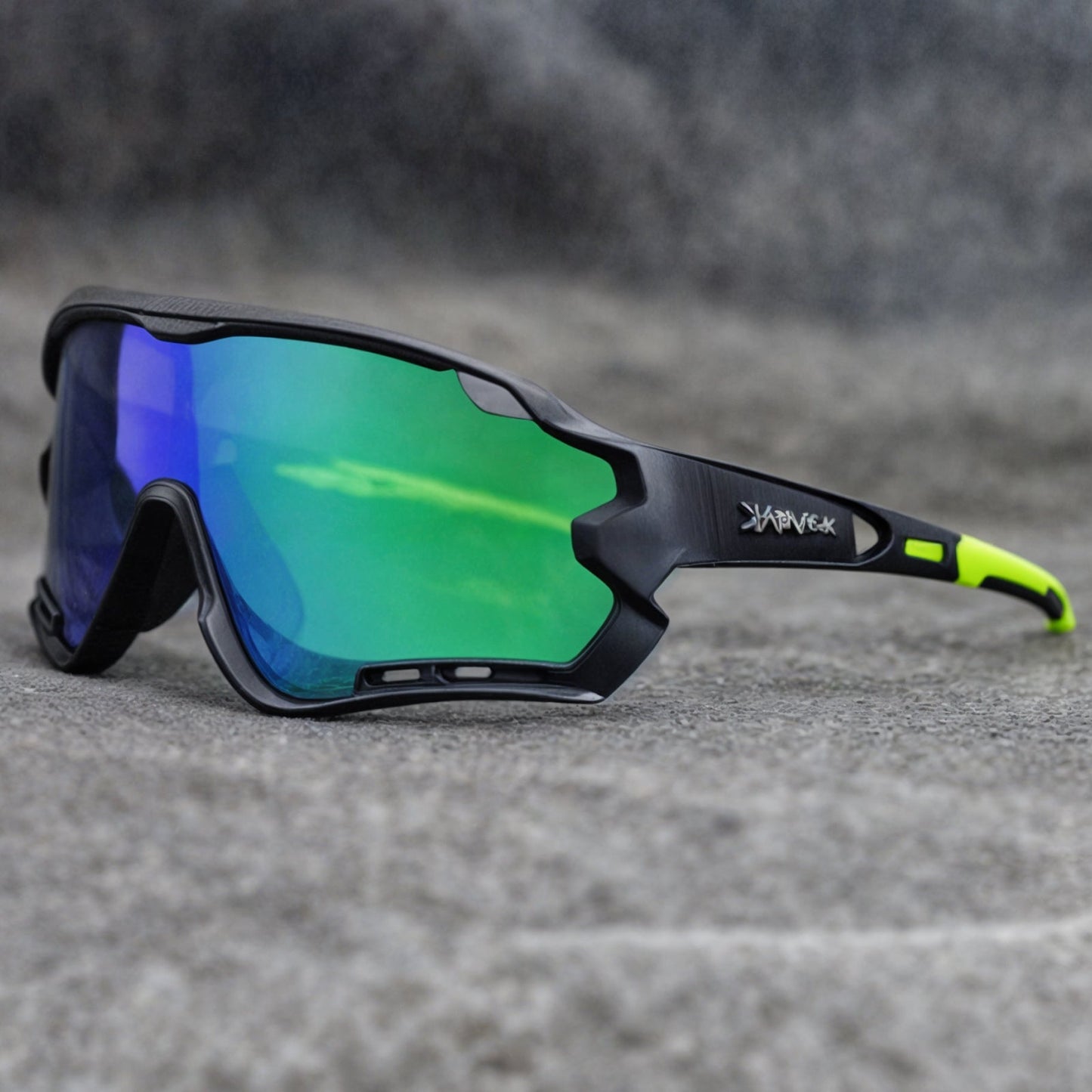 Photochromic sunglasses