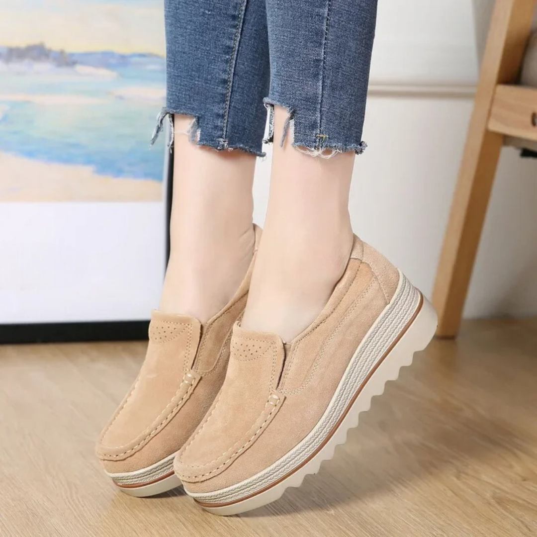 Platform trainers for women