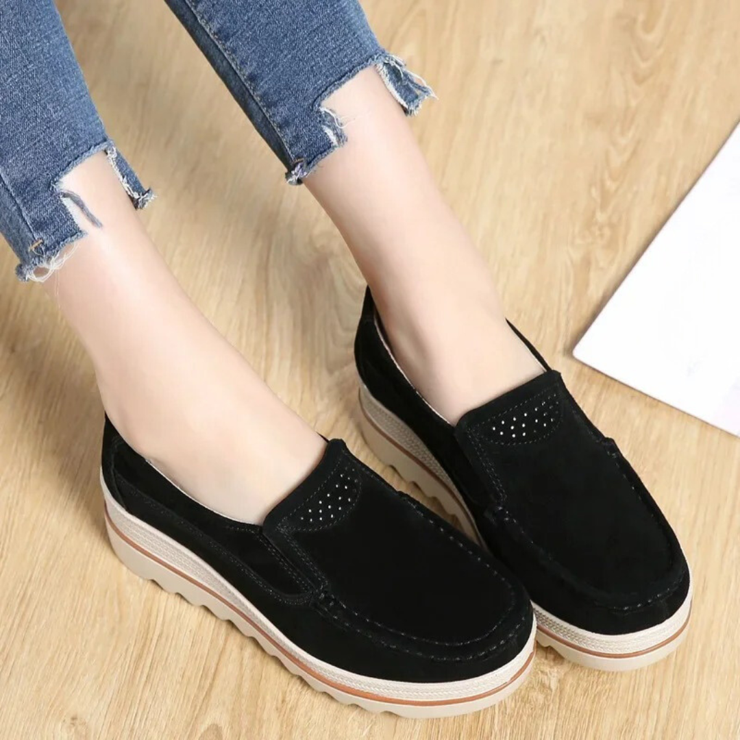 Platform trainers for women