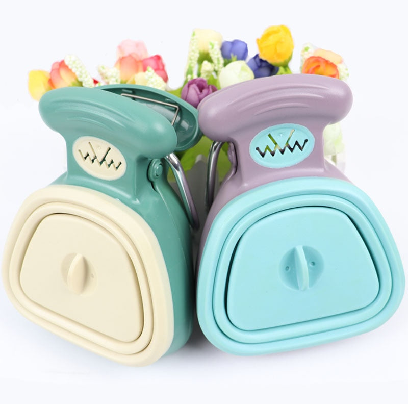 Pooper Scooper + FREE 1 Pack of Degradable Bags