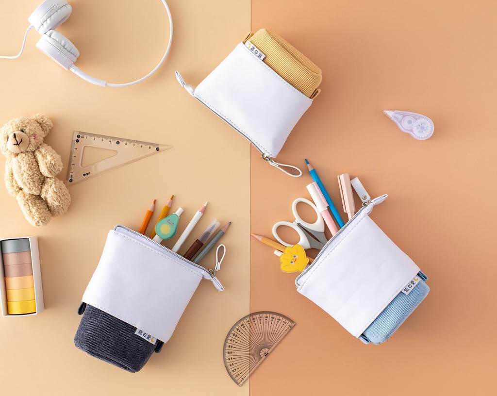 Pop-up pencil case