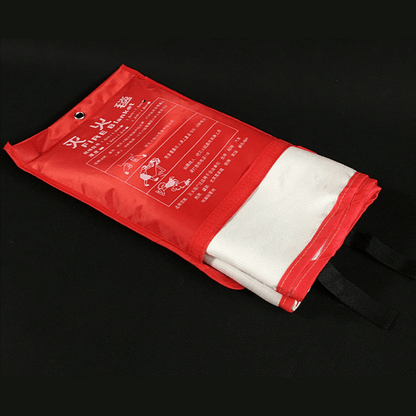 Portable fire blanket