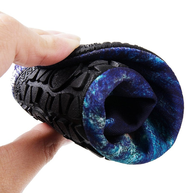 Quick-drying water socks