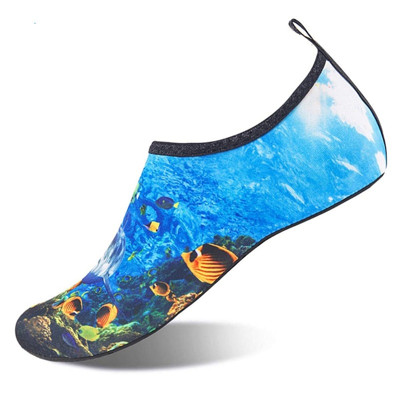 Quick-drying water socks