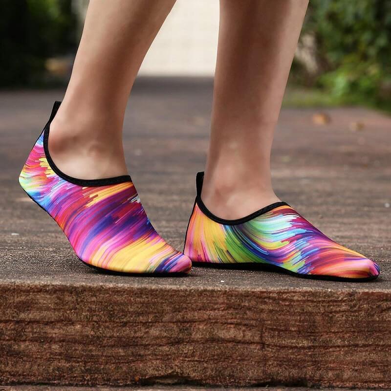 Quick-drying water socks