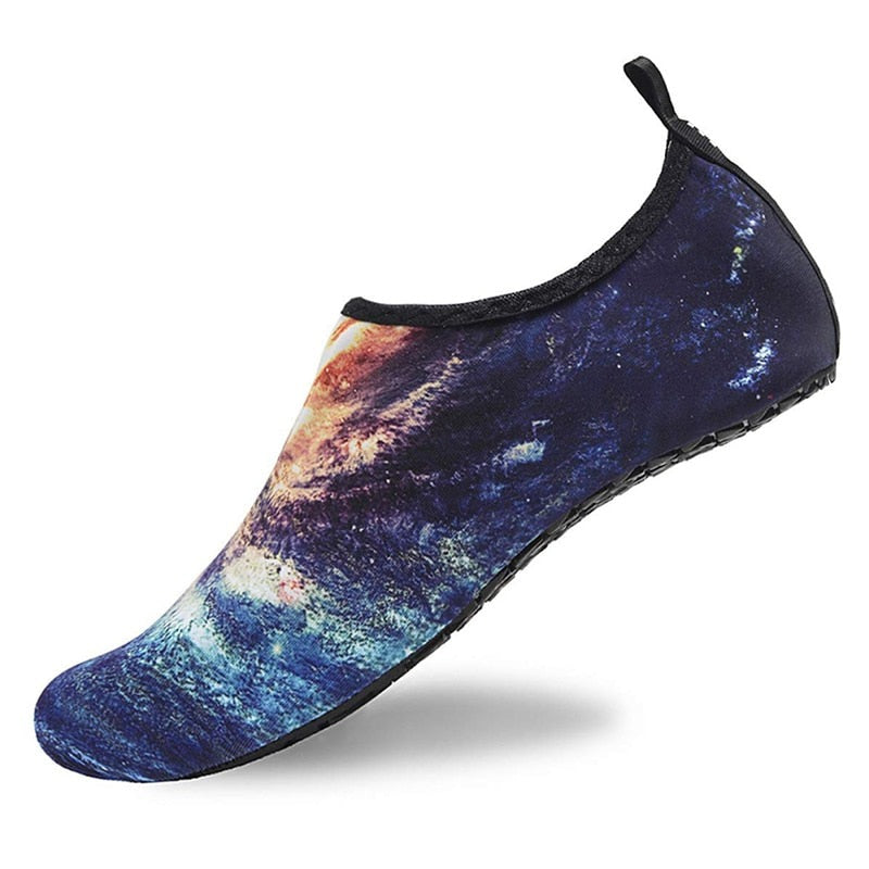 Quick-drying water socks