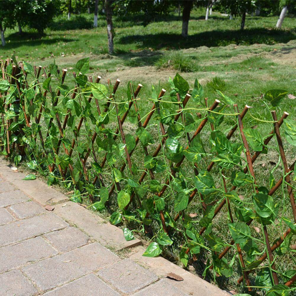 Retractable garden fencing