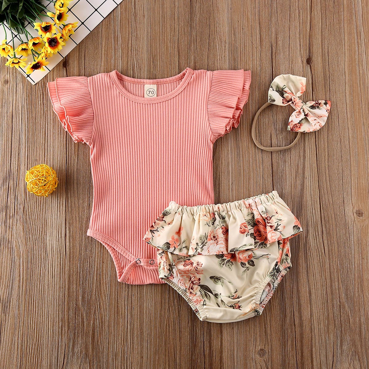 Ruffled Ribbed Floral Shorts Set