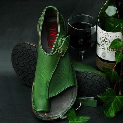 Sandals with buckle