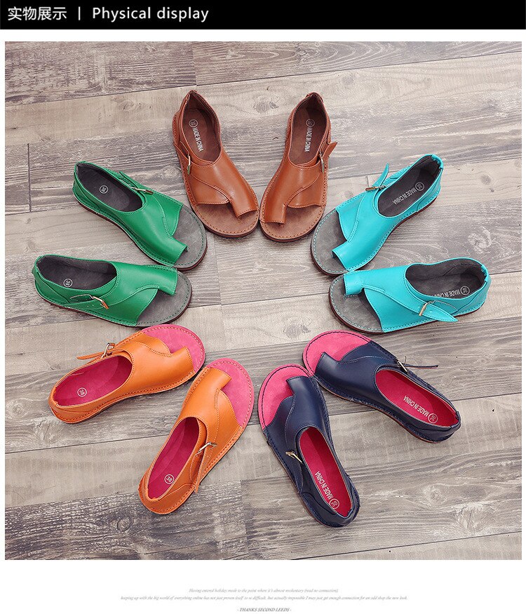 Sandals with buckle