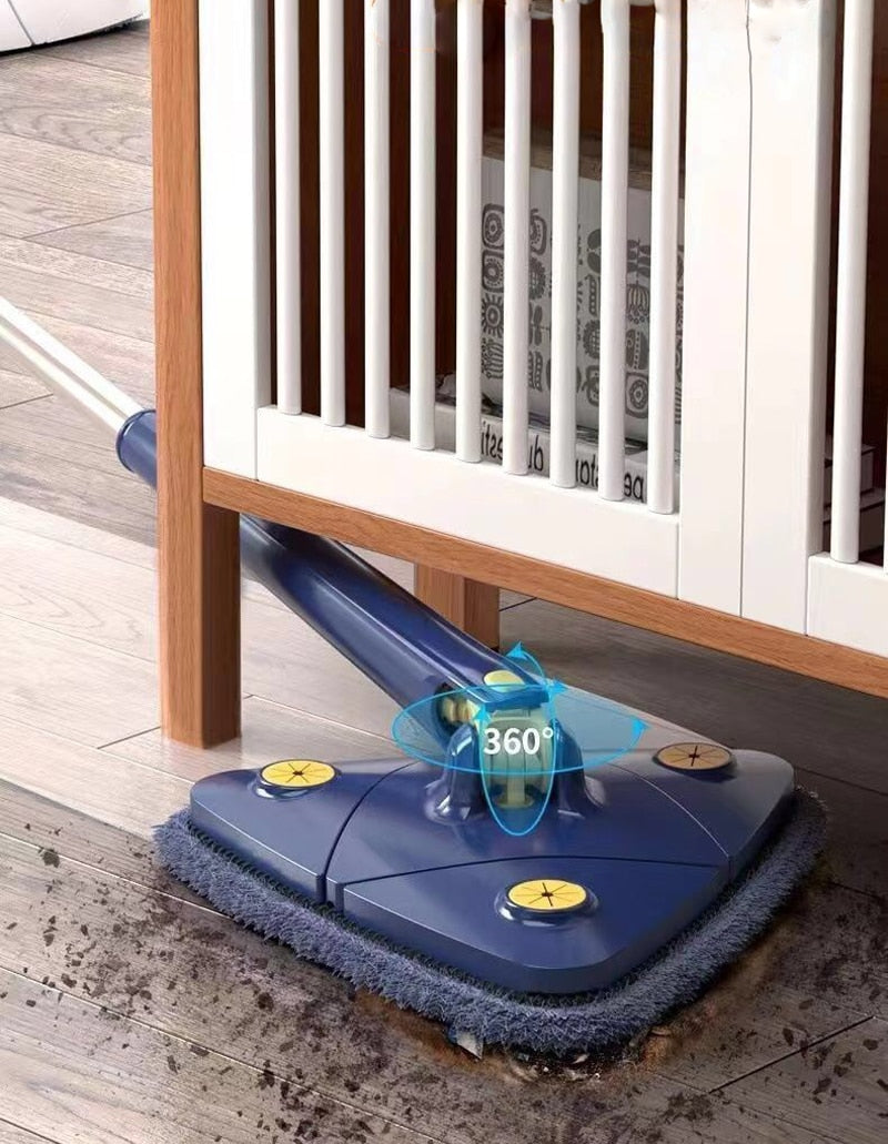 Self-turning triangular mop