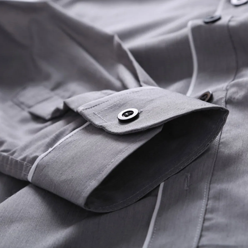 Slim-fit men's long-sleeved blouse