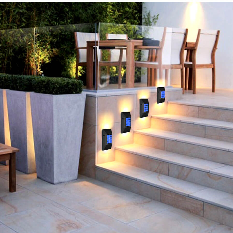 Solar-powered outdoor Patio Wall Light