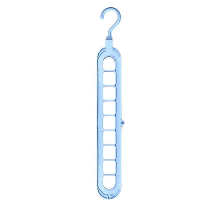 Space-saving 9-hole hanger