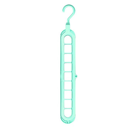 Space-saving 9-hole hanger