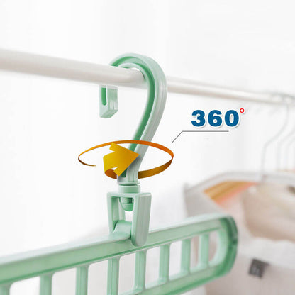Space-saving 9-hole hanger