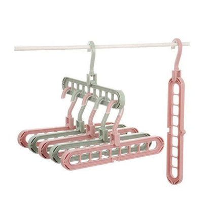 Space-saving 9-hole hanger