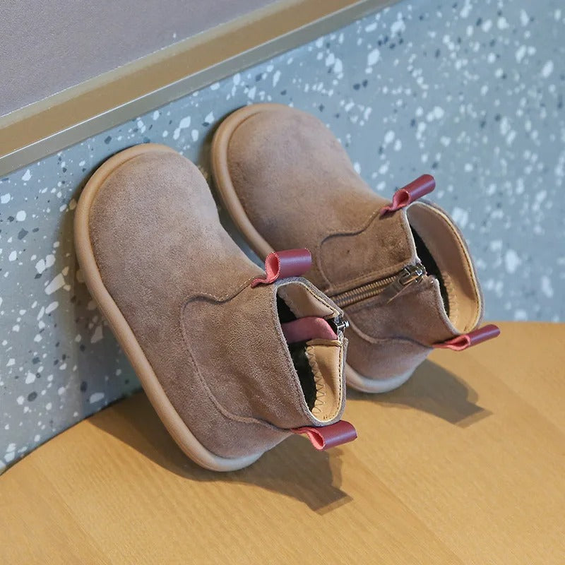 Suede non-slip boots for children
