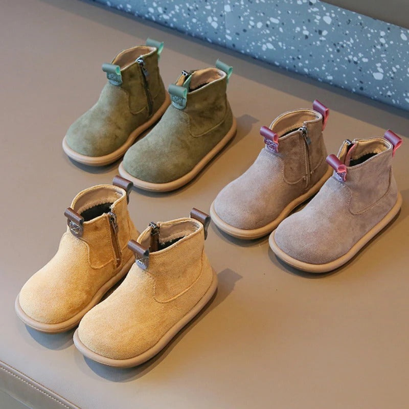 Suede non-slip boots for children