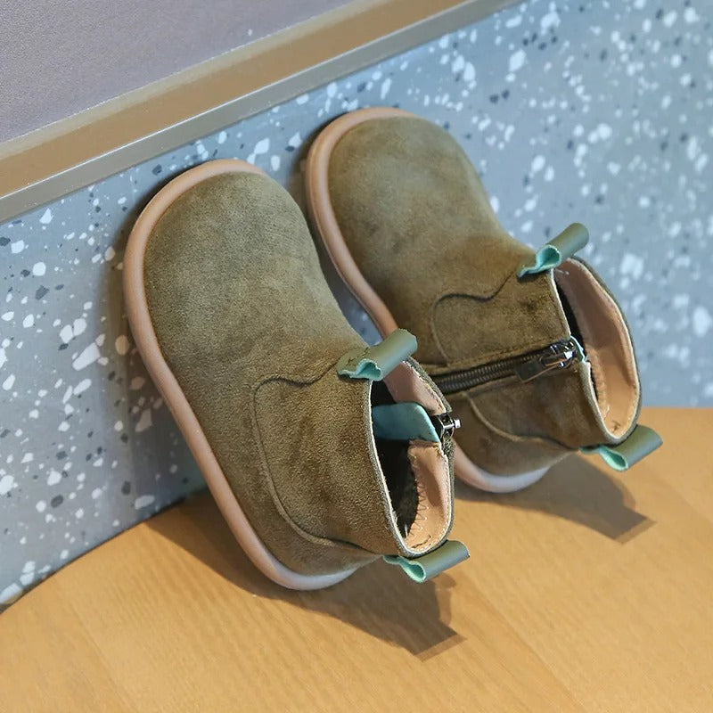 Suede non-slip boots for children