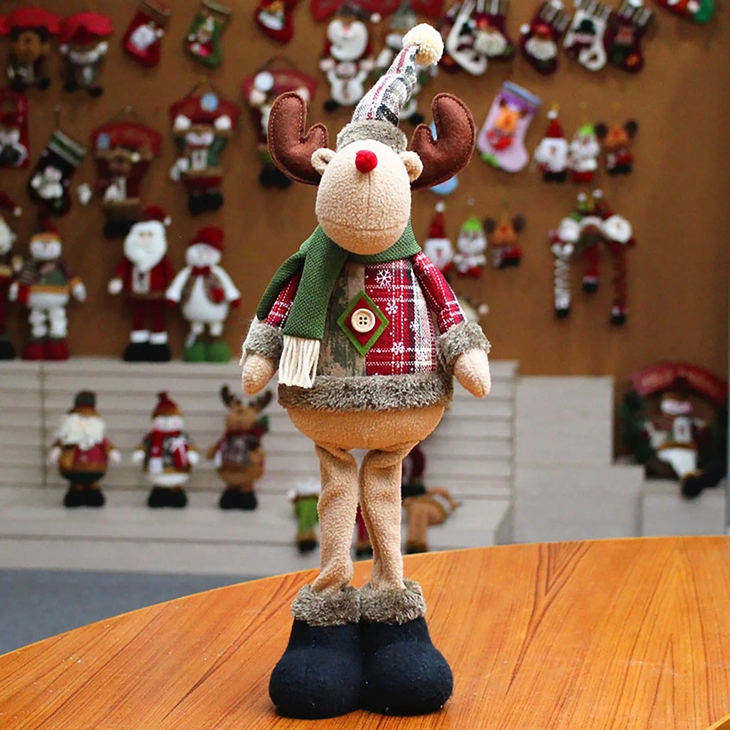 Telescopic Christmas doll
