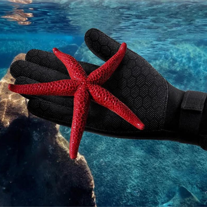 Thermal diving gloves