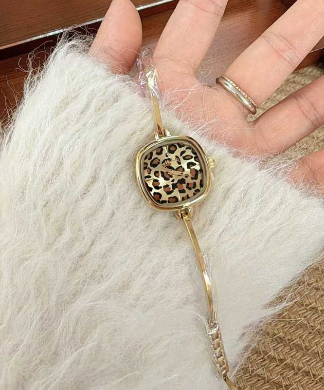 Unisex Classic Design Quartz Movement Watch 2