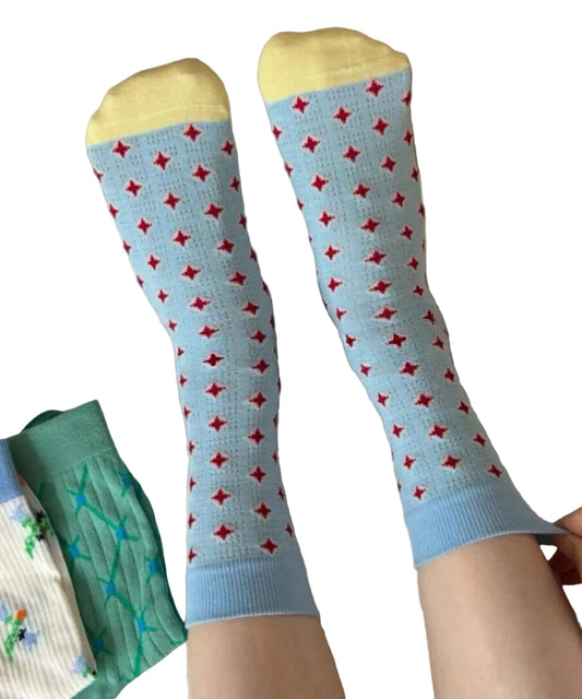 Unisex Mid Calf Socks Contrasting Design Breathable 2