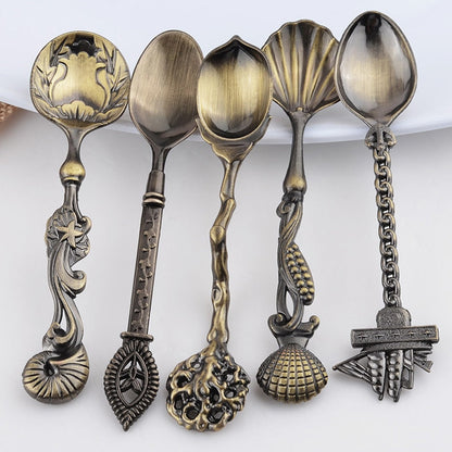 Vintage spoon set