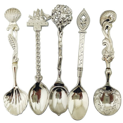 Vintage spoon set