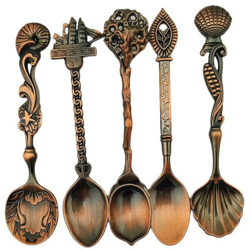 Vintage spoon set