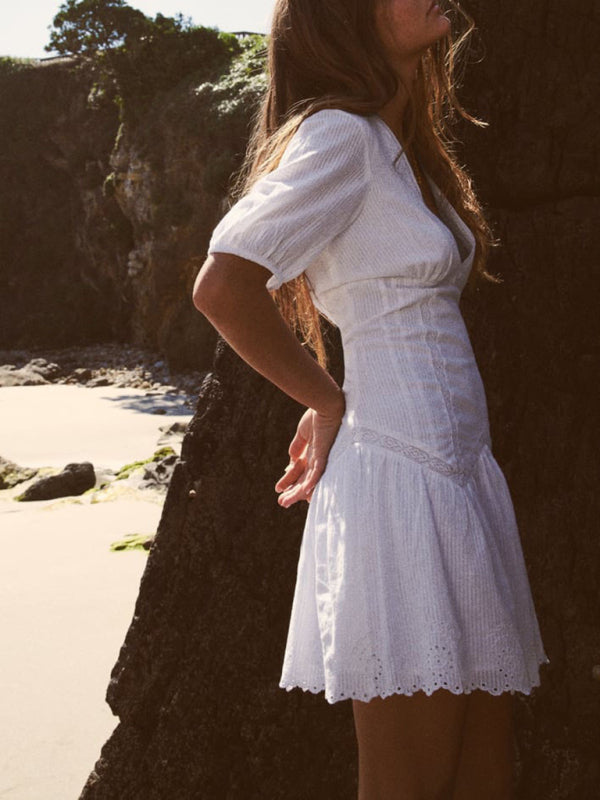 Women's Mini Dress V-Neck with Fluffy Sleeves and Embroidery