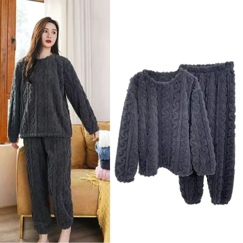 Warm fleece pyjama set for ladies