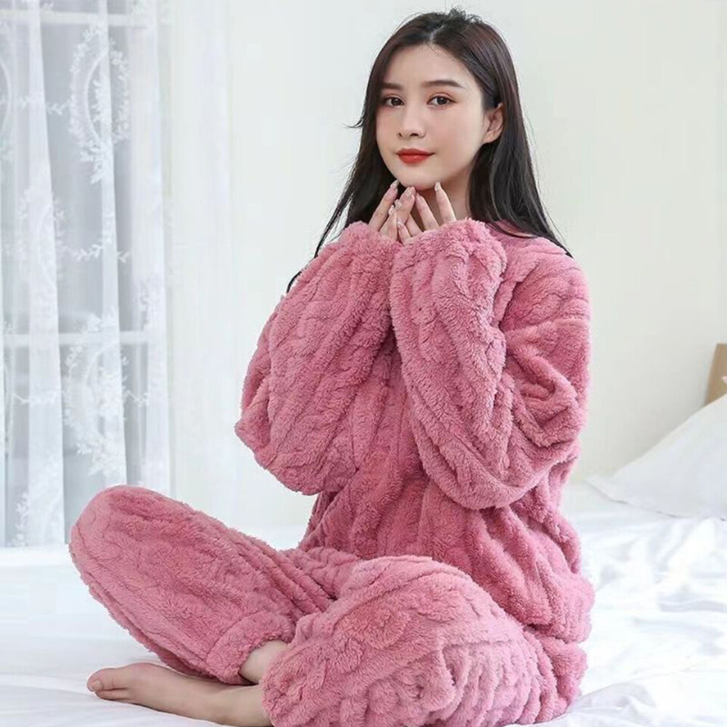 Warm fleece pyjama set for ladies