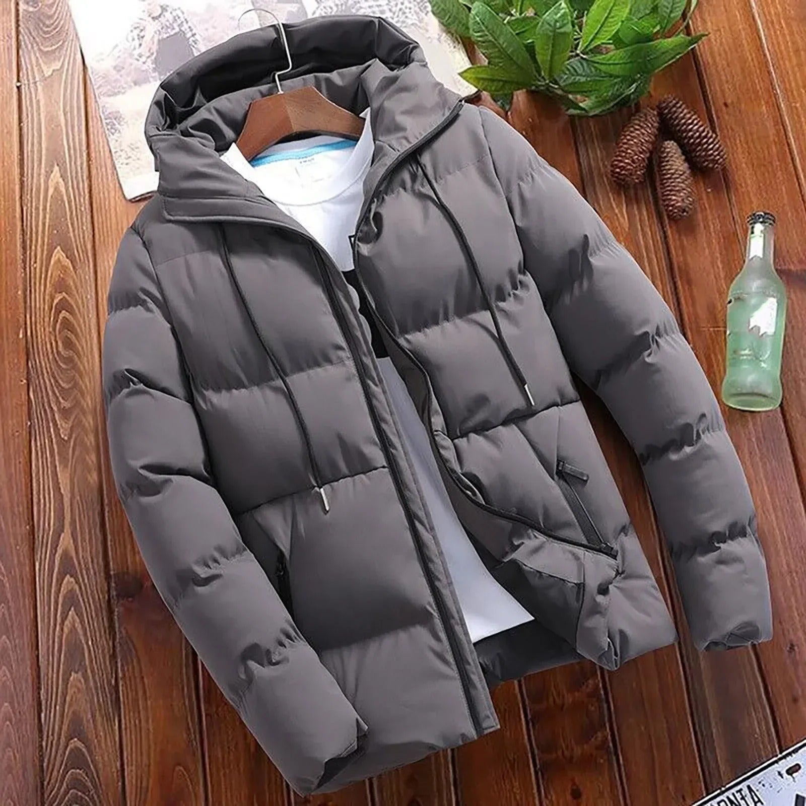 Warm hooded puffer jacket for men