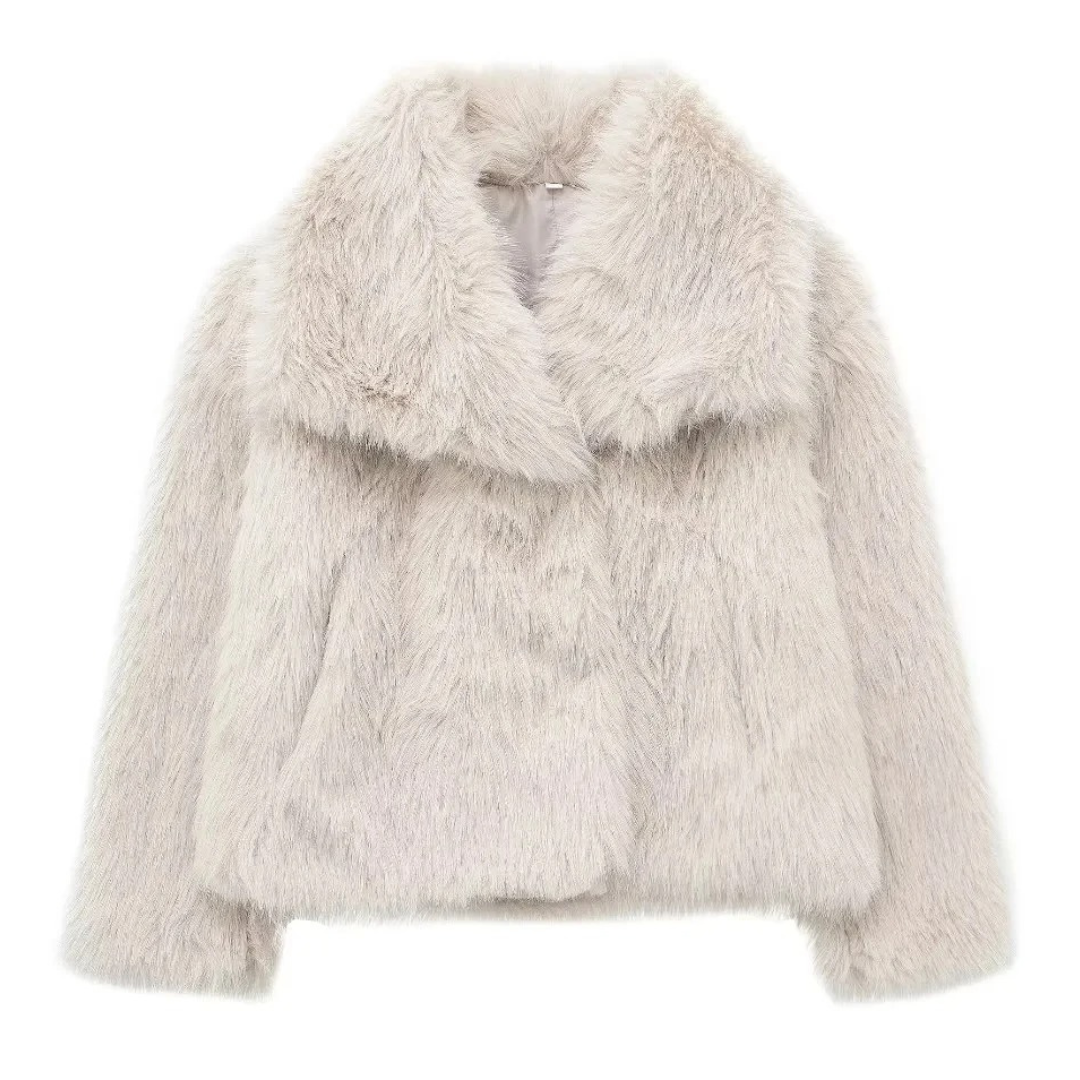 Warm plush fur coat for ladies