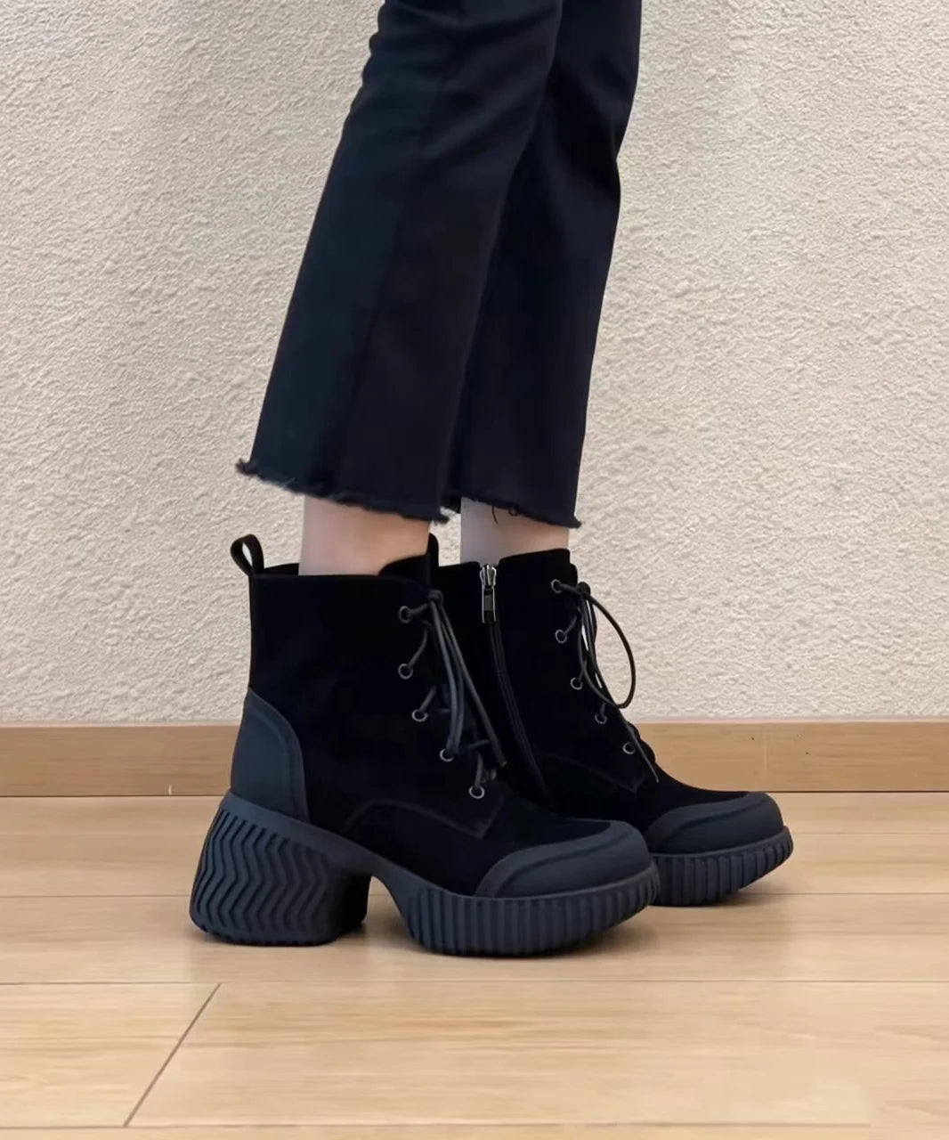 Women's Ankle Boots Lace-Up Platform with Side Zipper 2