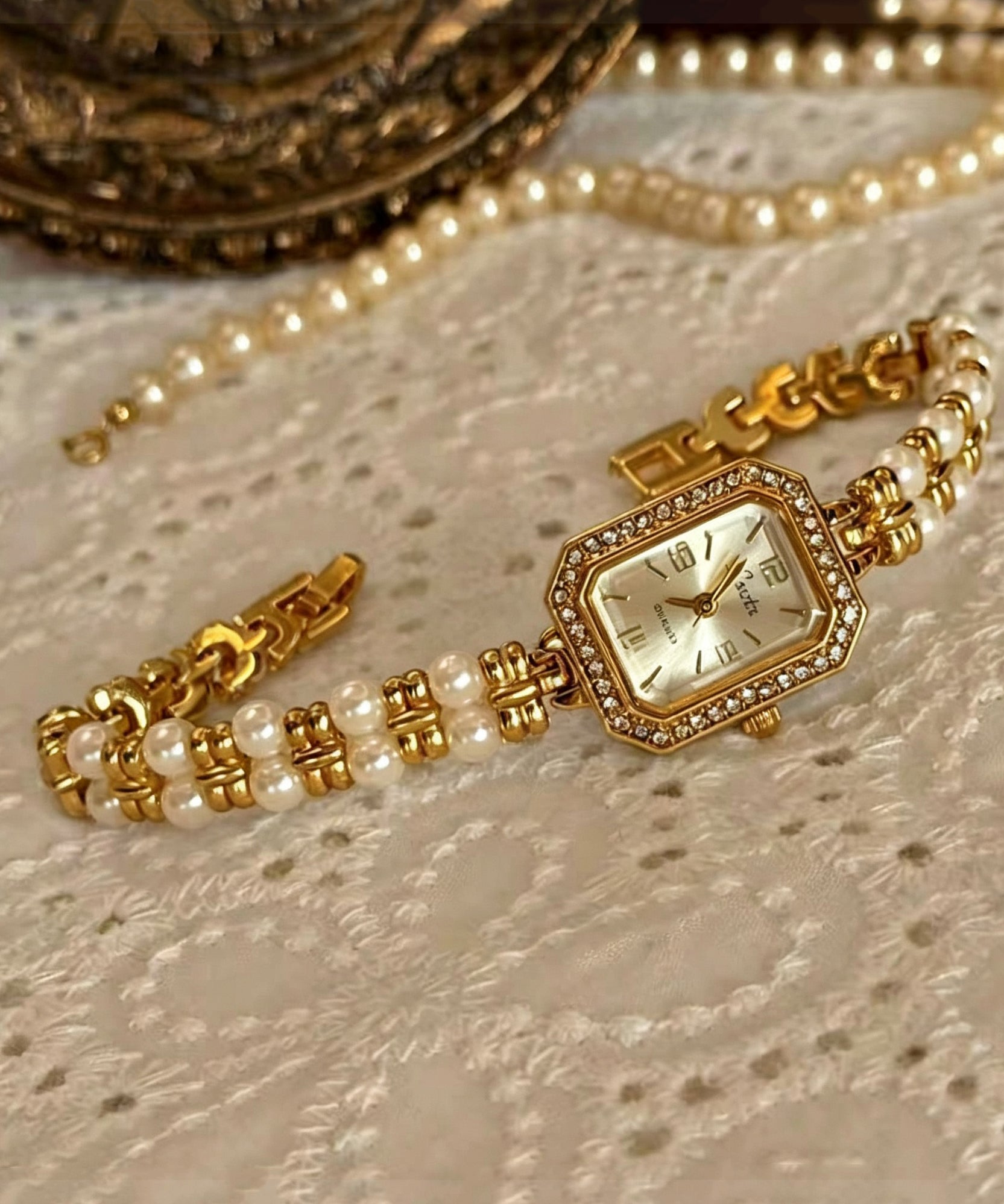 Women's Bracelet Watch Classic Design 0