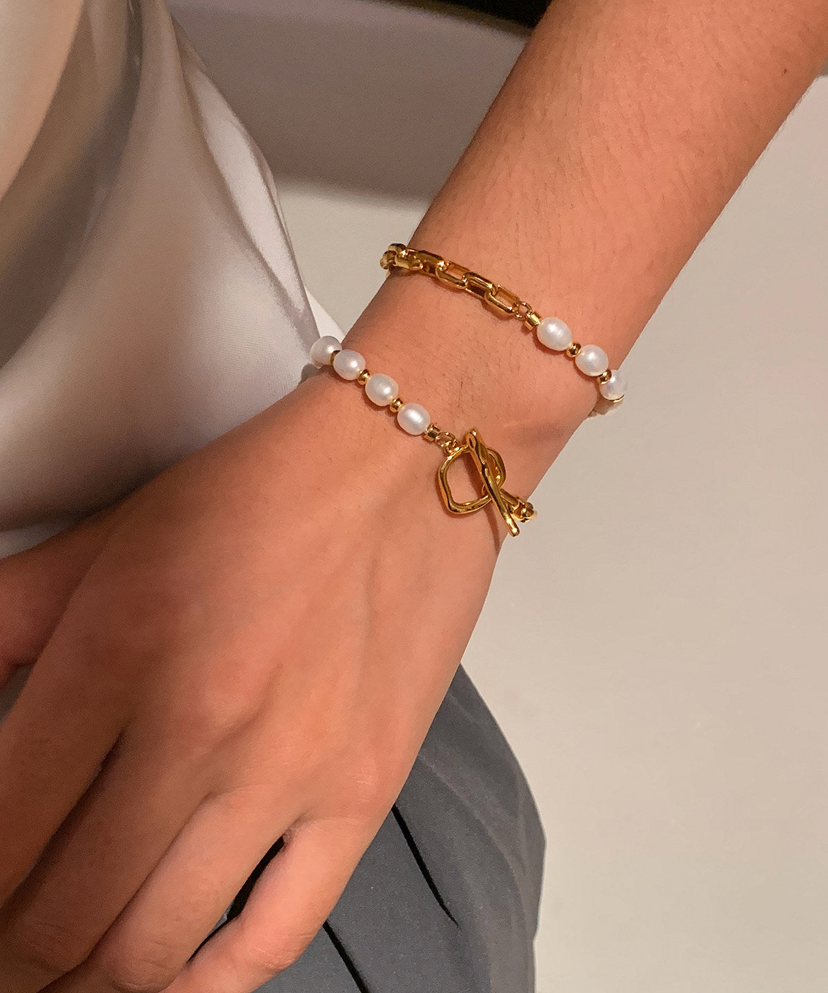 Women's Charm Bracelet Patchwork Hollow Out Design 1