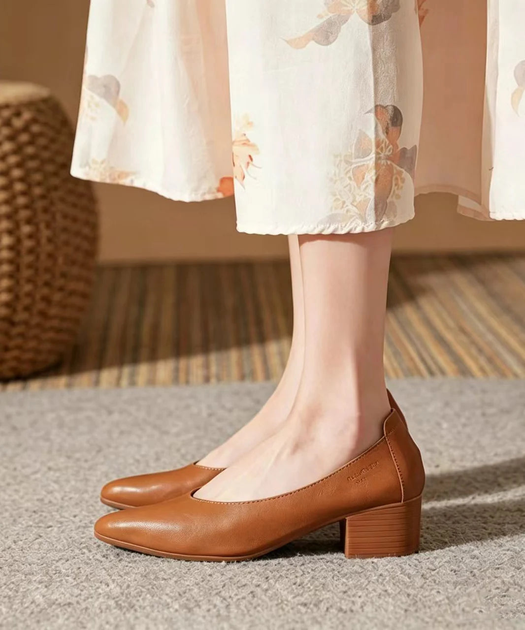 Women's Chunky Heel Low-Cut Pumps Pointed Toe 2