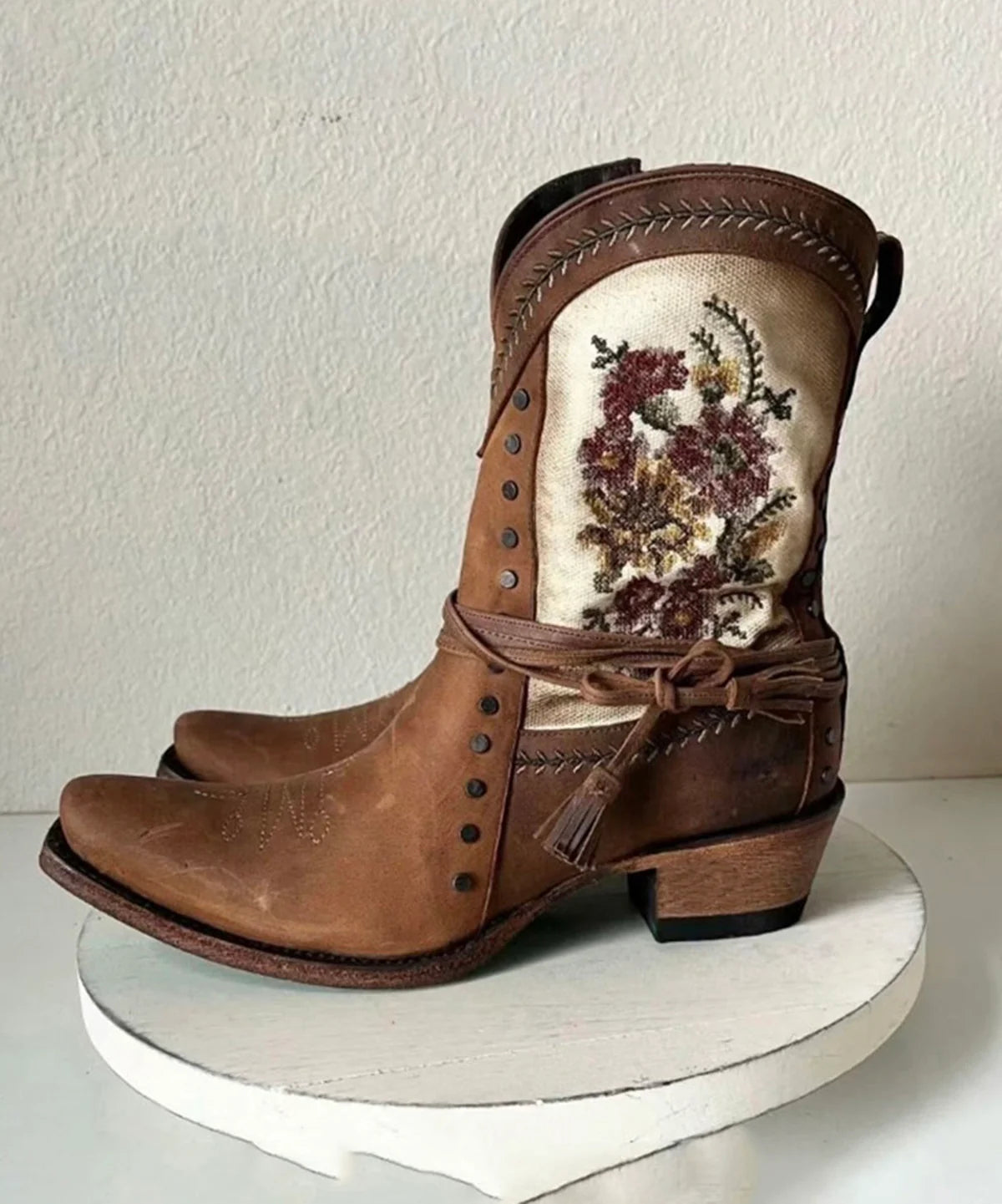 Women's Cowgirl Boots Vintage Embroidered Side Zipper Chunky Heel 3