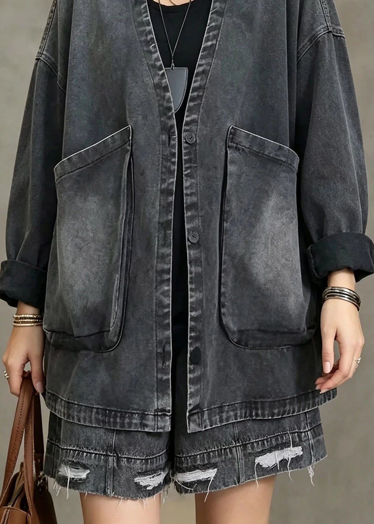 Women's Denim Coat Vintage Style with V Neck and Pockets 3