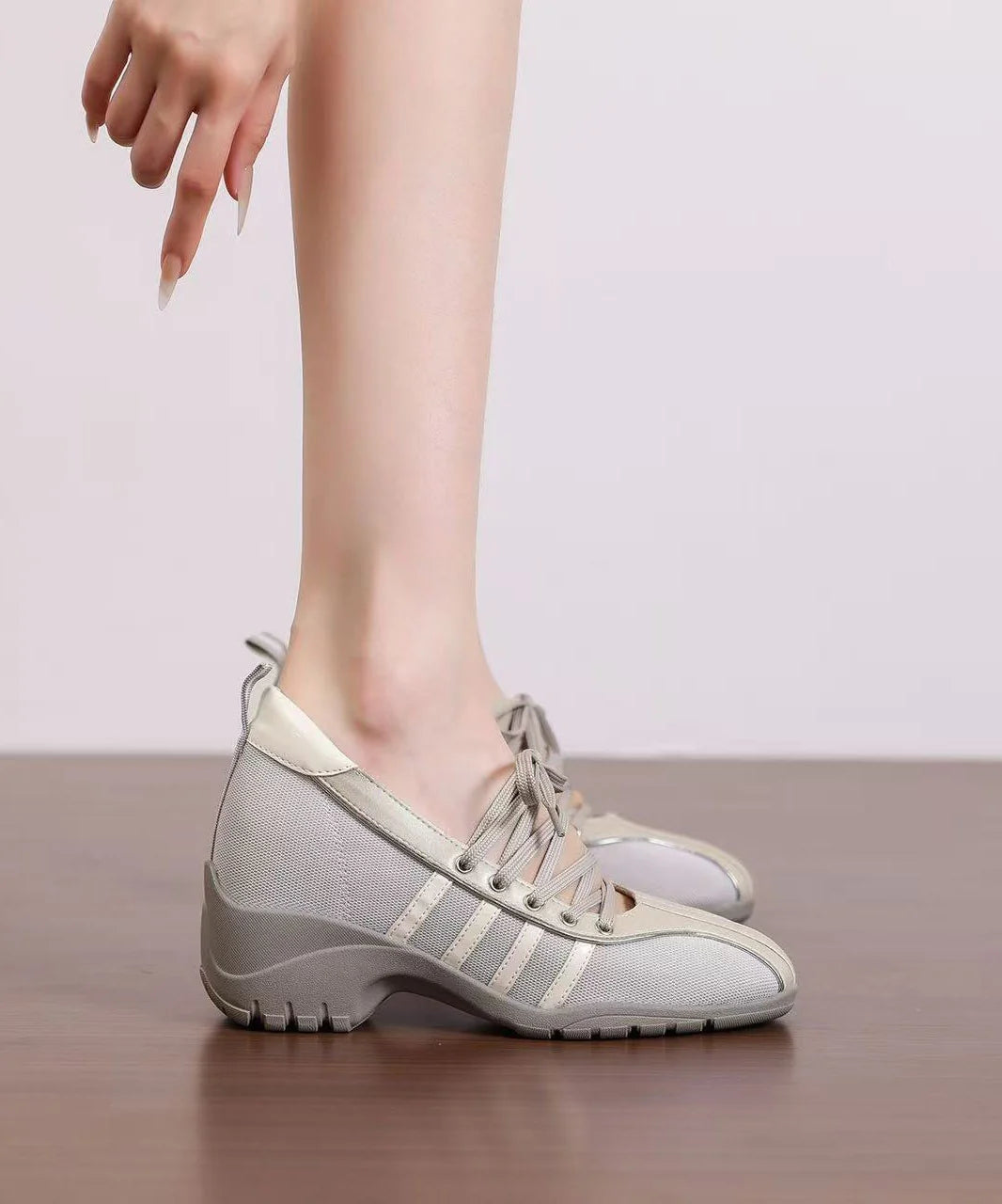 Women's Flat Shoes Chunky Cross Strap Flats 4