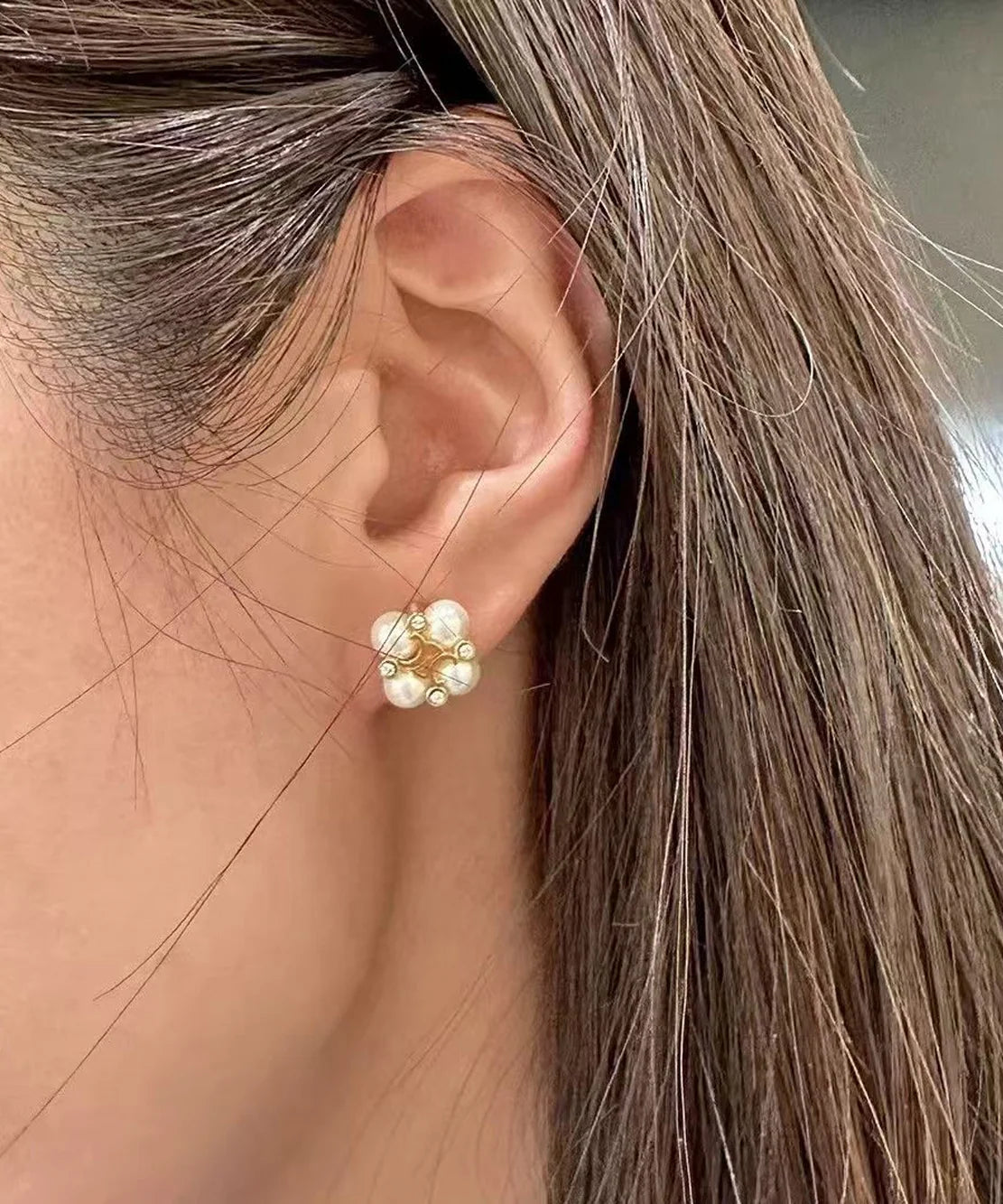 Women's Floral Stud Earrings Pearl Accent 1