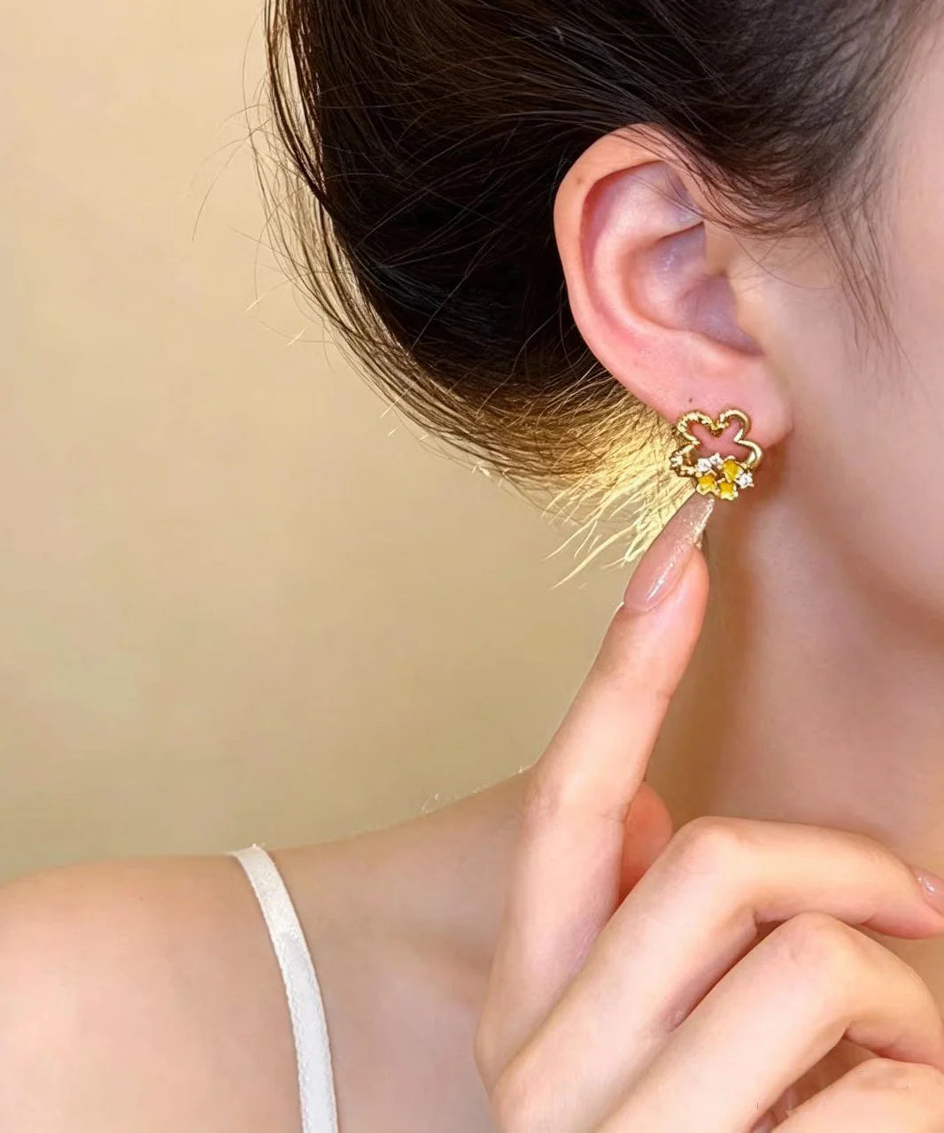 Women's Floral Stud Earrings Vintage Style 4