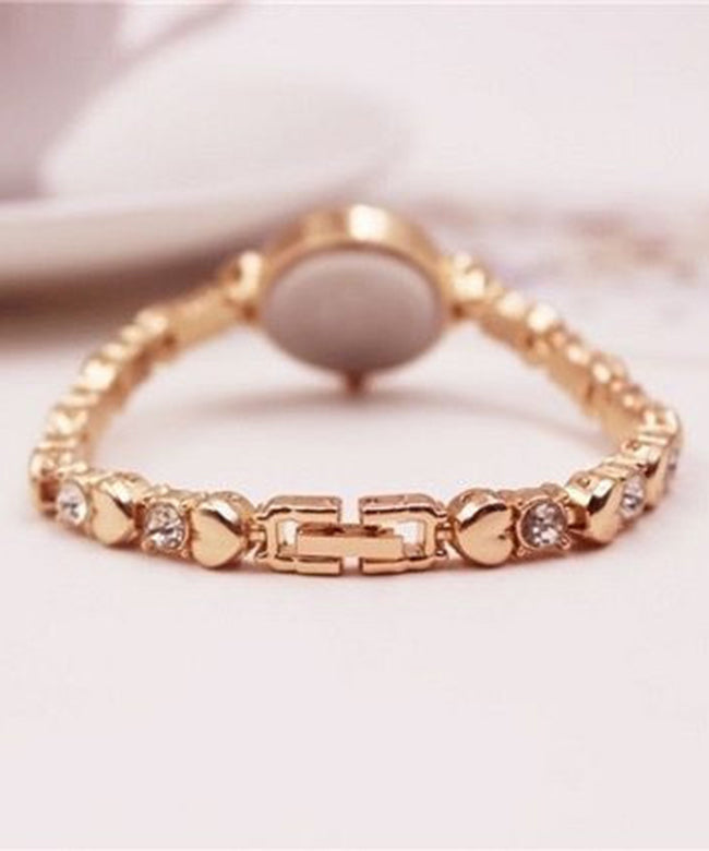 Women's Heart-Shaped Watch Metal Design 4