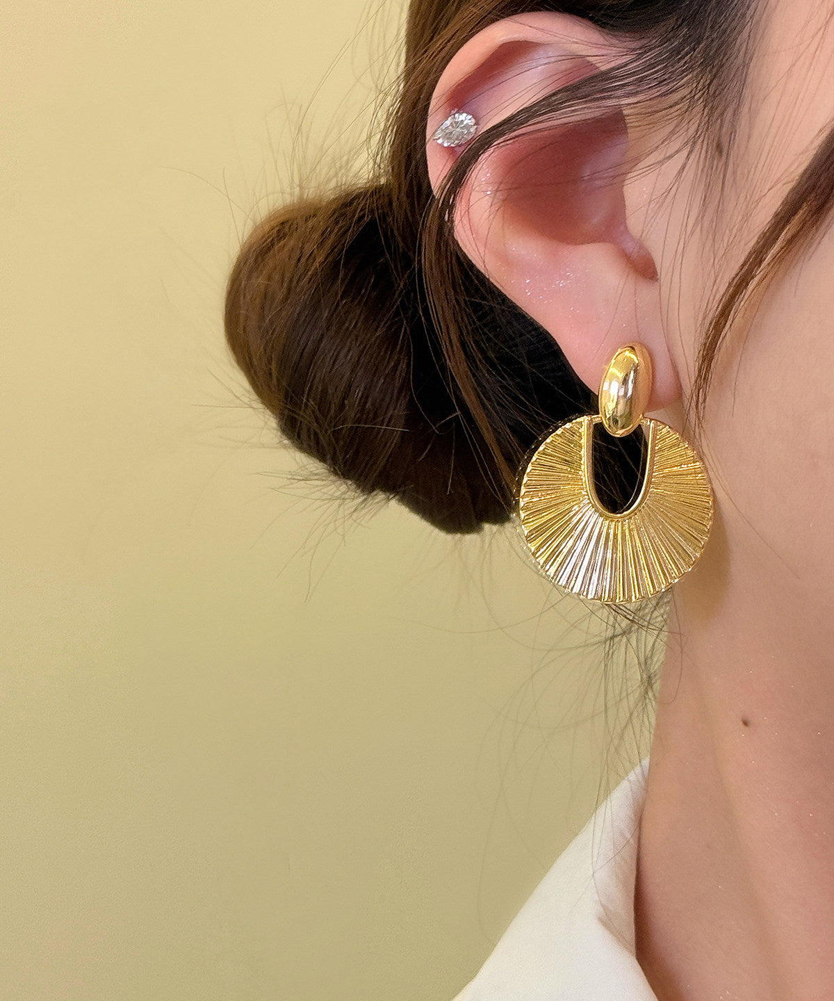 Women's Hoop Earrings Fan-Shaped Design 2