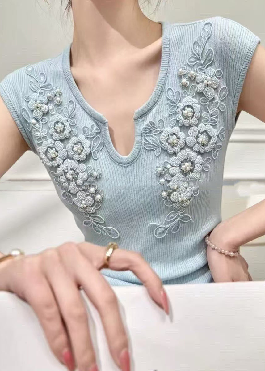 Women's Knit Top V Neck Floral Design 0
