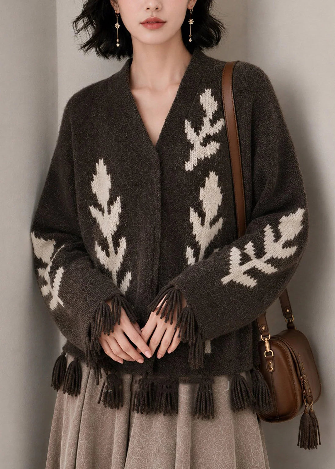 Women's Knitted Cardigan V Neck Tassel Detail Casual Style 4